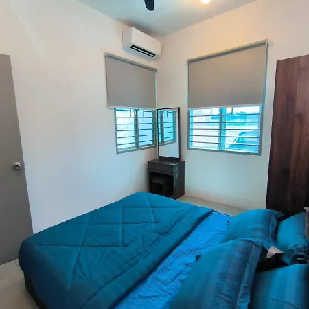 Homestay Naufal Bandar Sri Sendayan Ground Floor Seremban Exterior photo