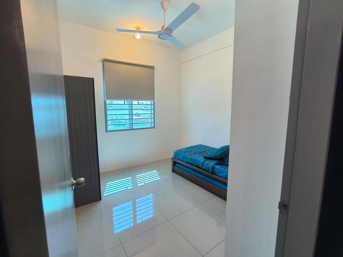 Apartment Naufal Bandar Sri Sendayan Ground Floor *
